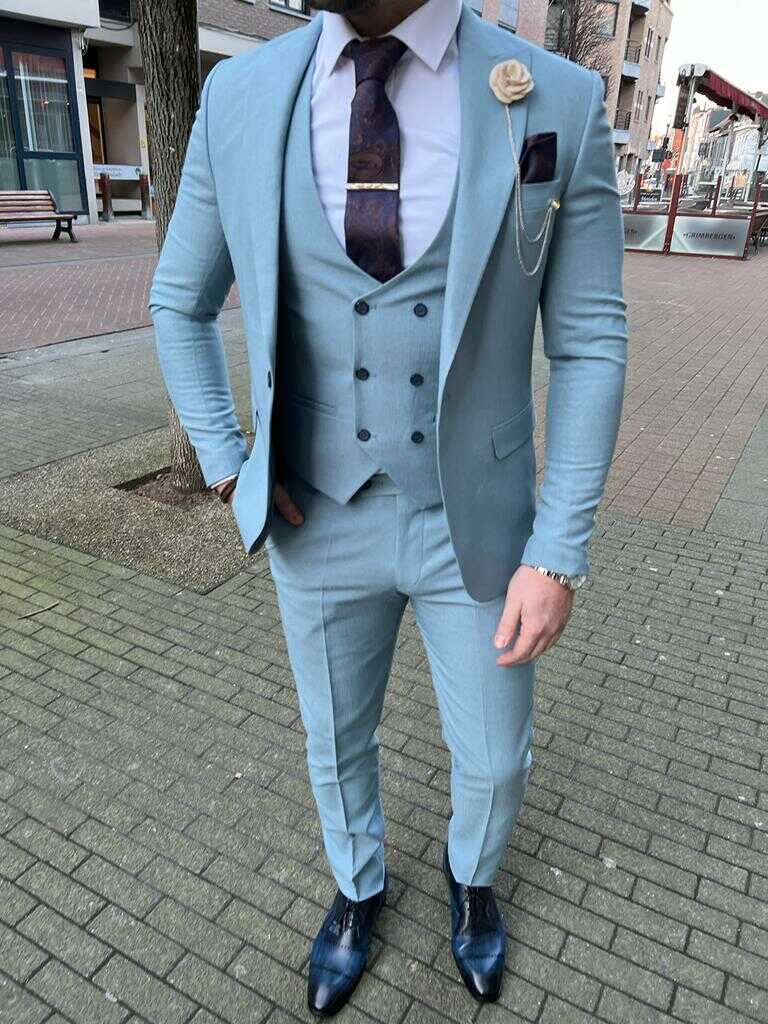 Blue suit 